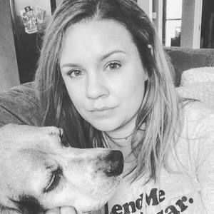 Meet your Posher, Adrianne